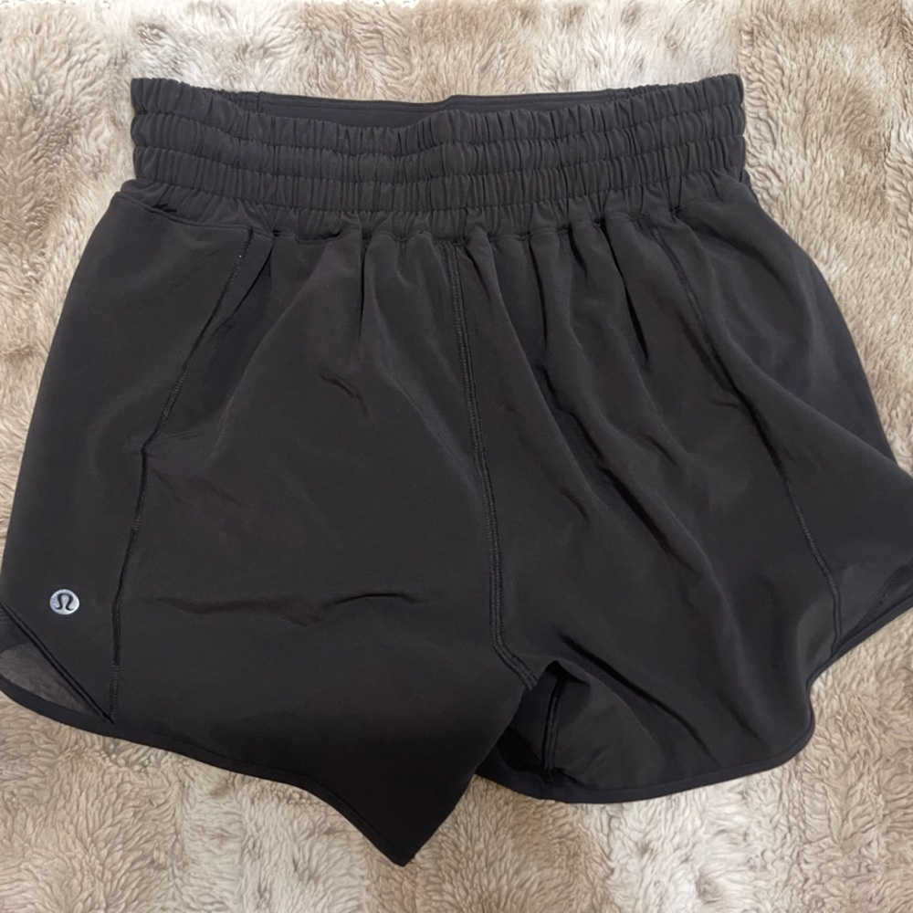 Lululemon Athletica Hotty Hot High-Rise Lined Shorts 4” - Picture 4 of 6